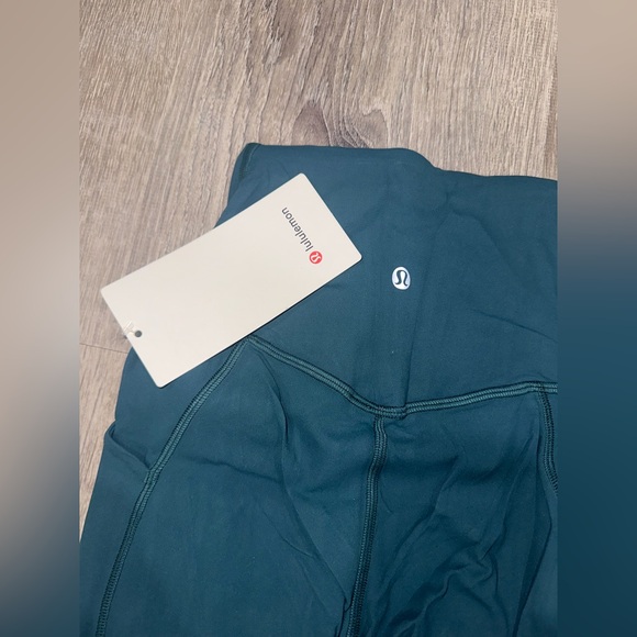 Lululemon HR align legging nwt size2 - Picture 2 of 4